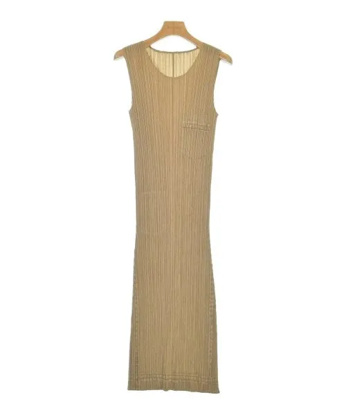 PLEATS PLEASE Kleider