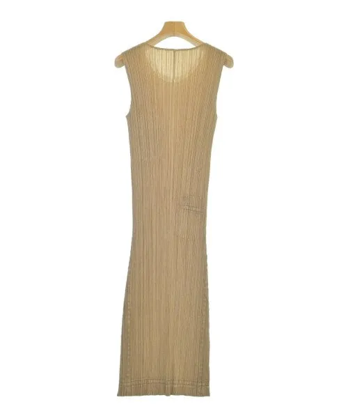 PLEATS PLEASE Kleider