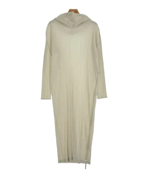 PLEATS PLEASE Kleider