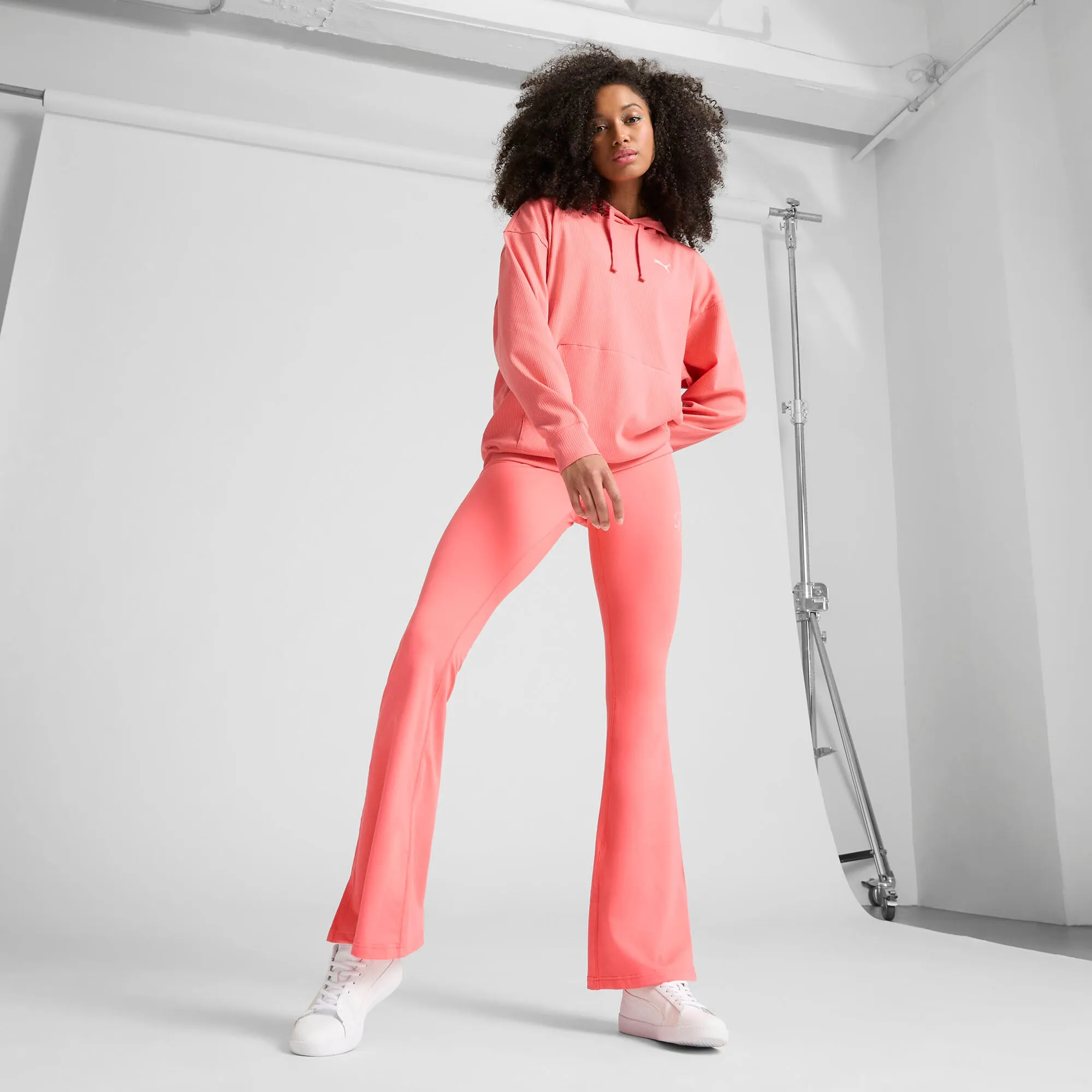 PUMA Damen ESS ELEVATED Komfort-Rippenkapuzenpullover