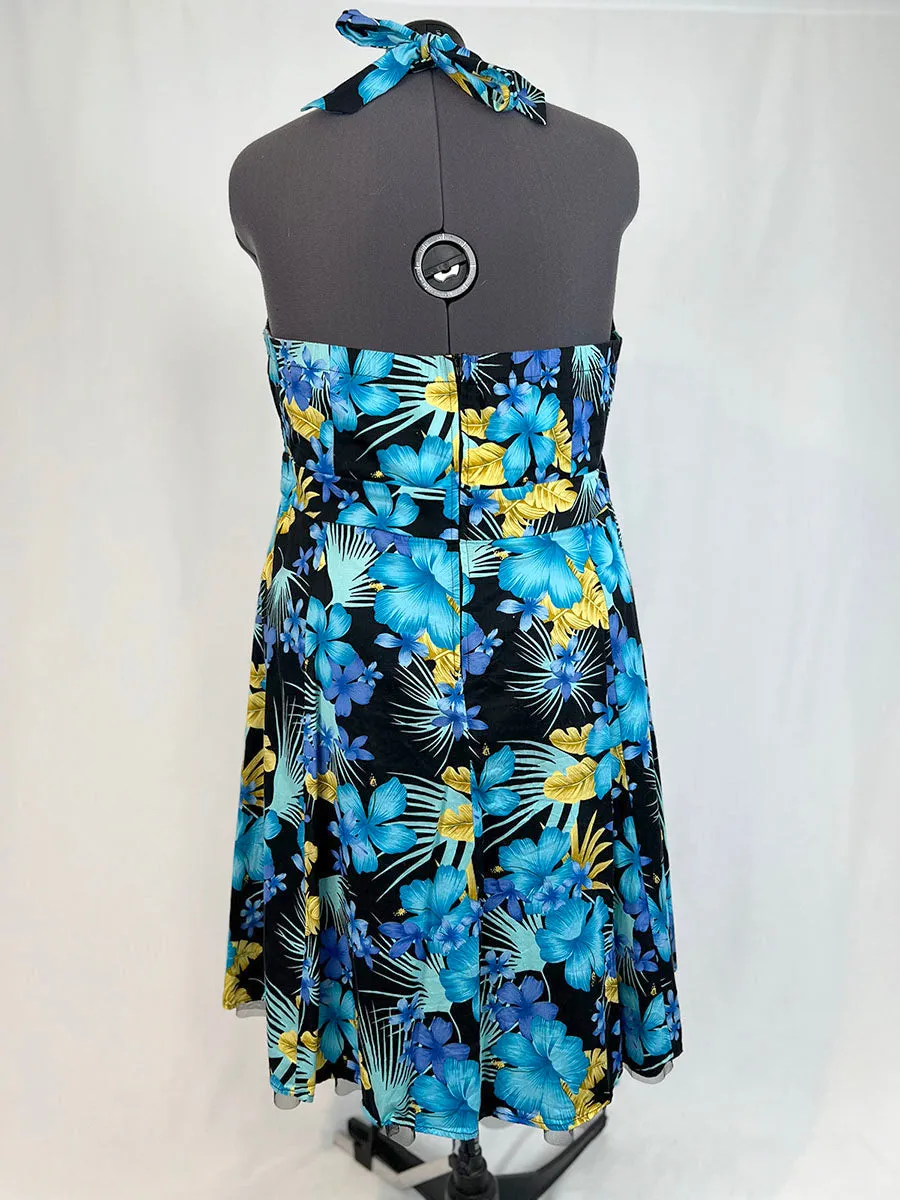 Retro Chic von Torrid Größe 24W Schwarz & Türkis Tropisches Blumenmuster Trägerkleid