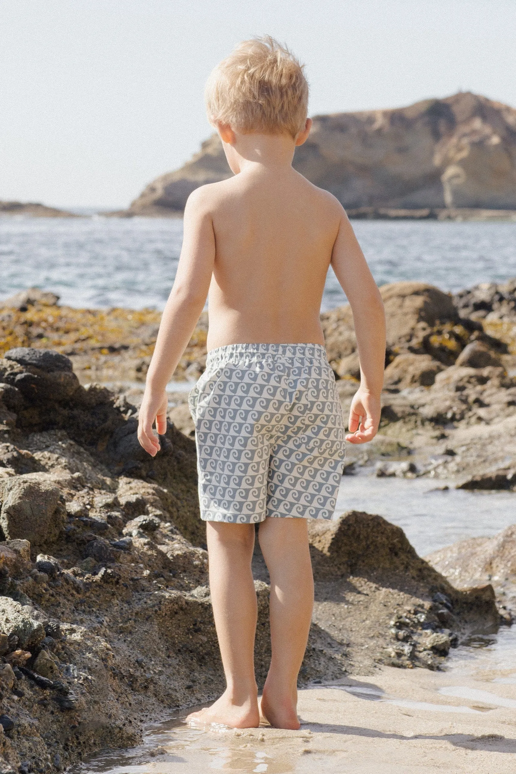Rylee   Cru Babykids Kinder-Badeshorts | Wellen