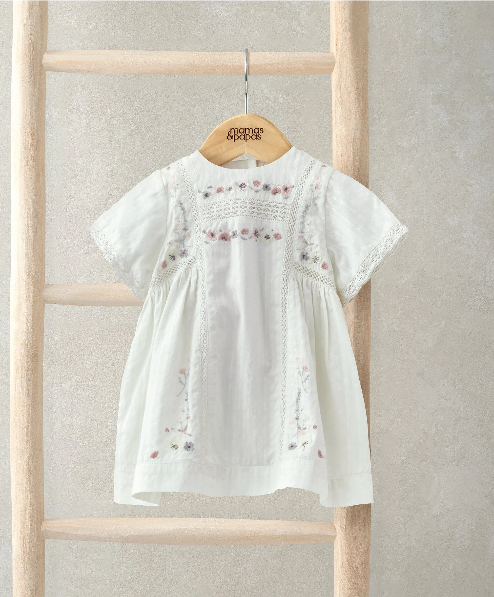 Kurzärmeliges Baumwollkleid mit Stickerei - Blumenmuster Baby & Kinder von Mamas & Papas