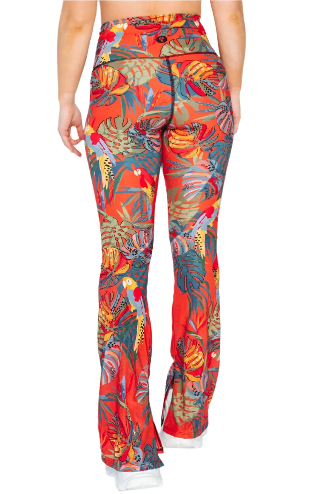 Split Flare Hose In Tropical Paradise von Yoga Democracy