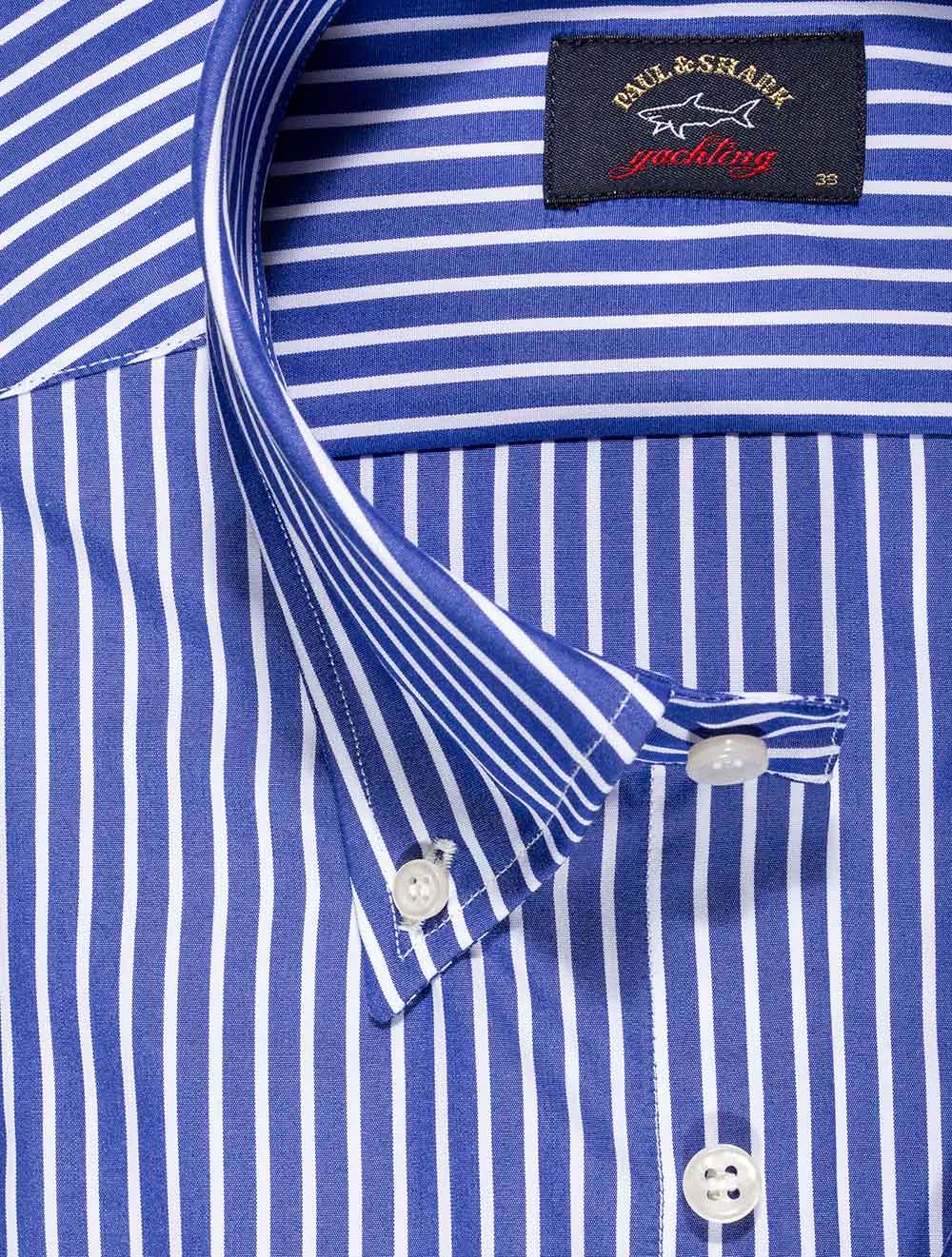 Blaues Streifenhemd