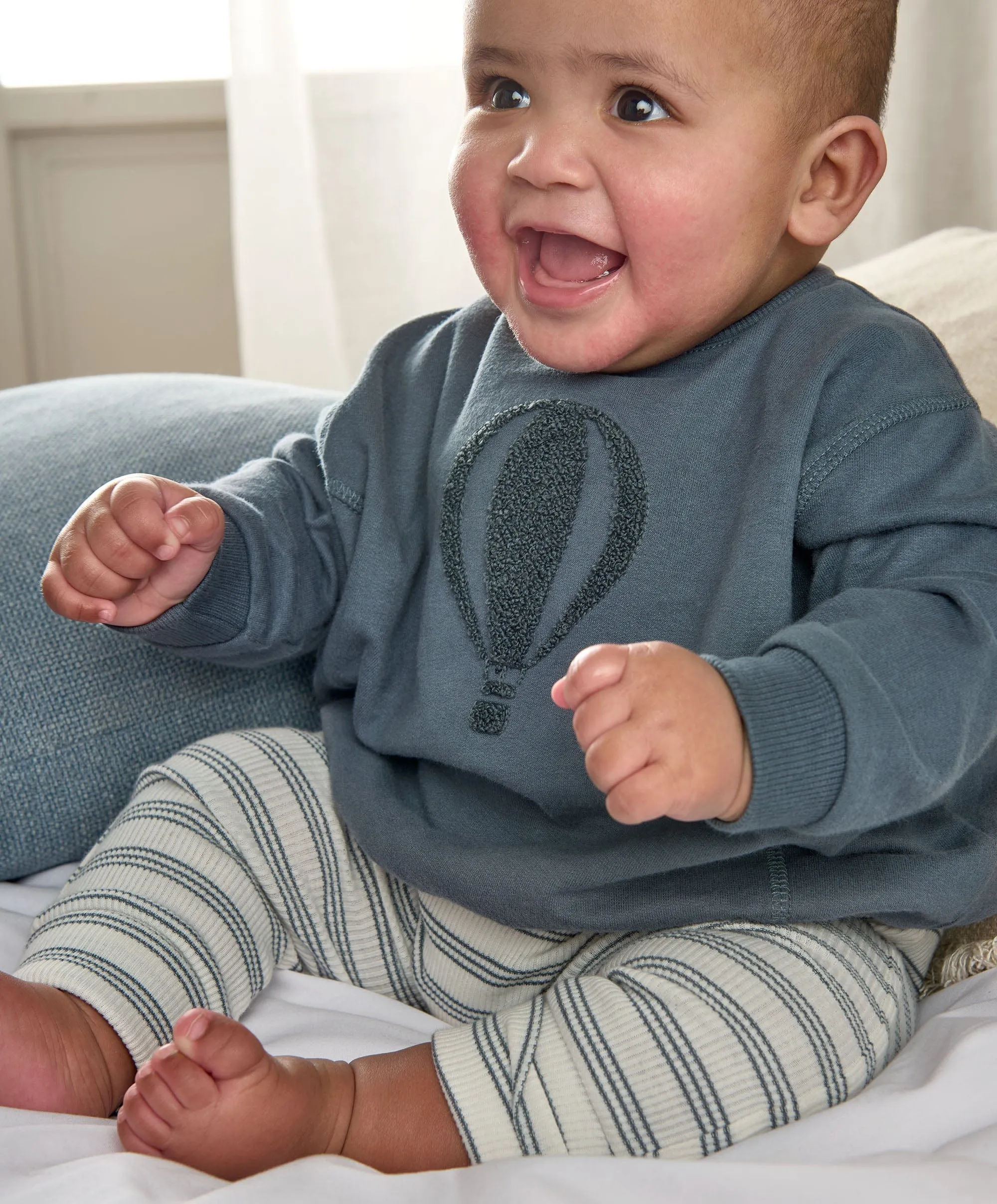 Gestreiftes Sweatshirt & Leggings-Set