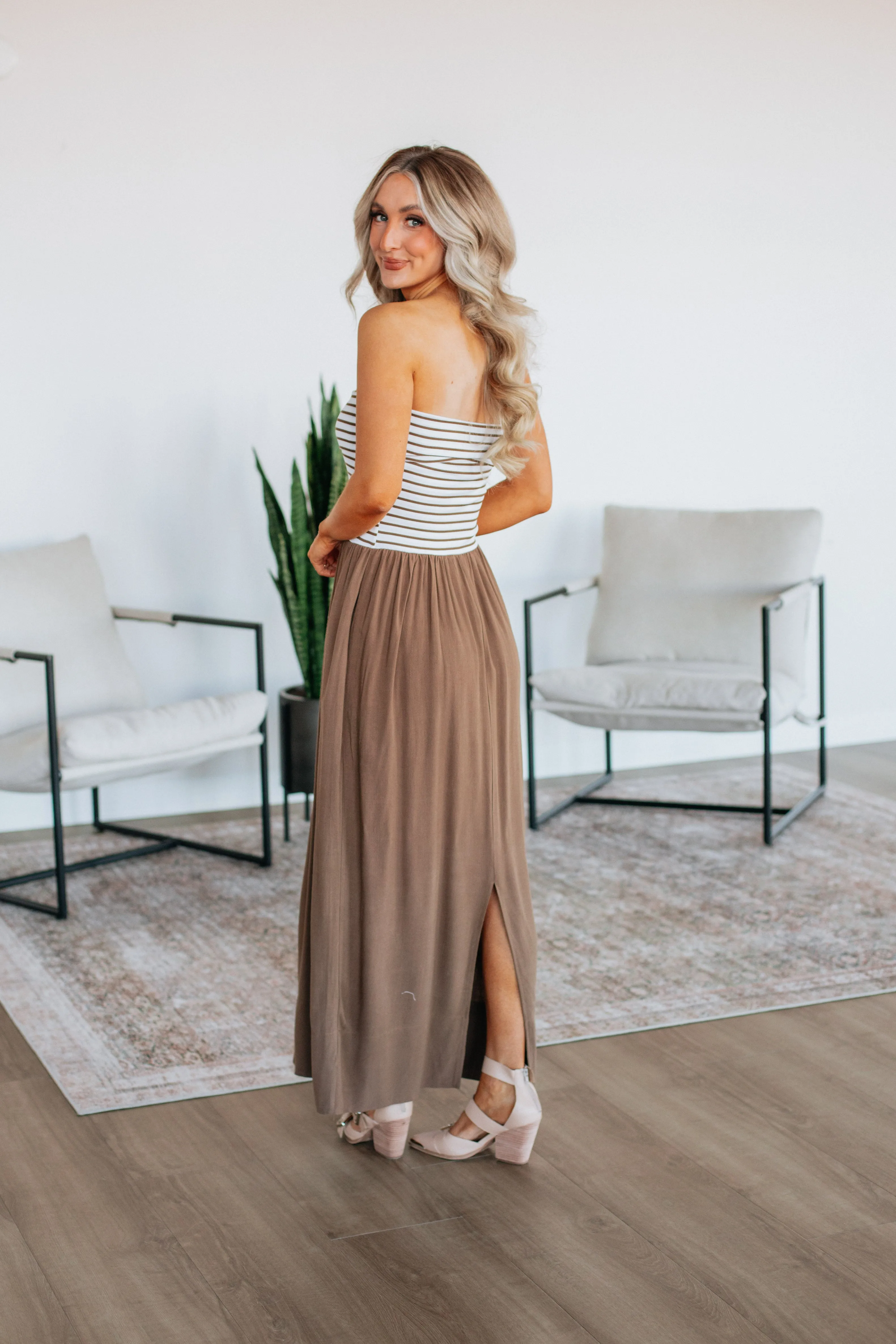 Tatia Kontrastkleid