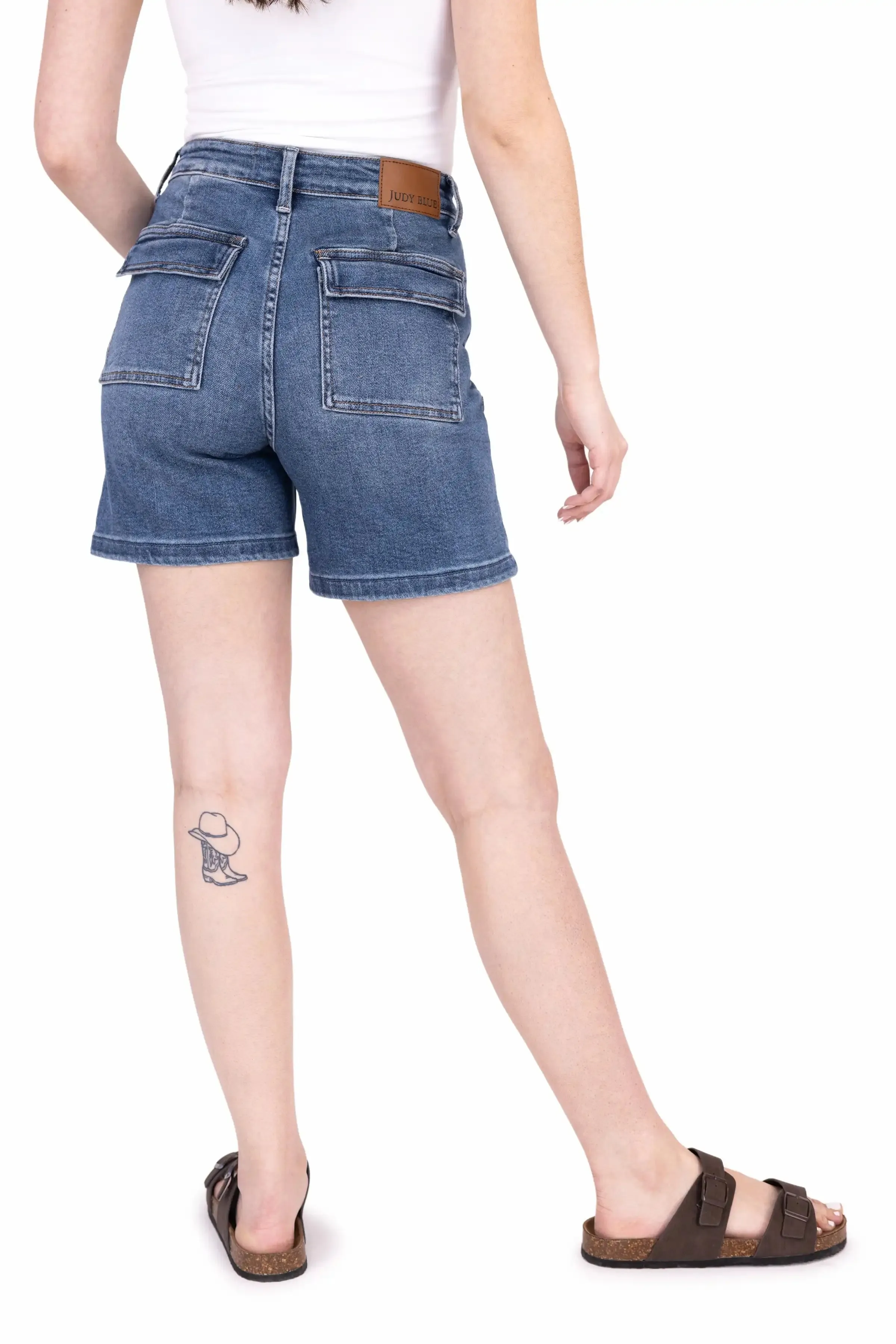 The Hartley von Judy Blue: Utility-Denimshorts mittlerer Länge mit hoher Taille