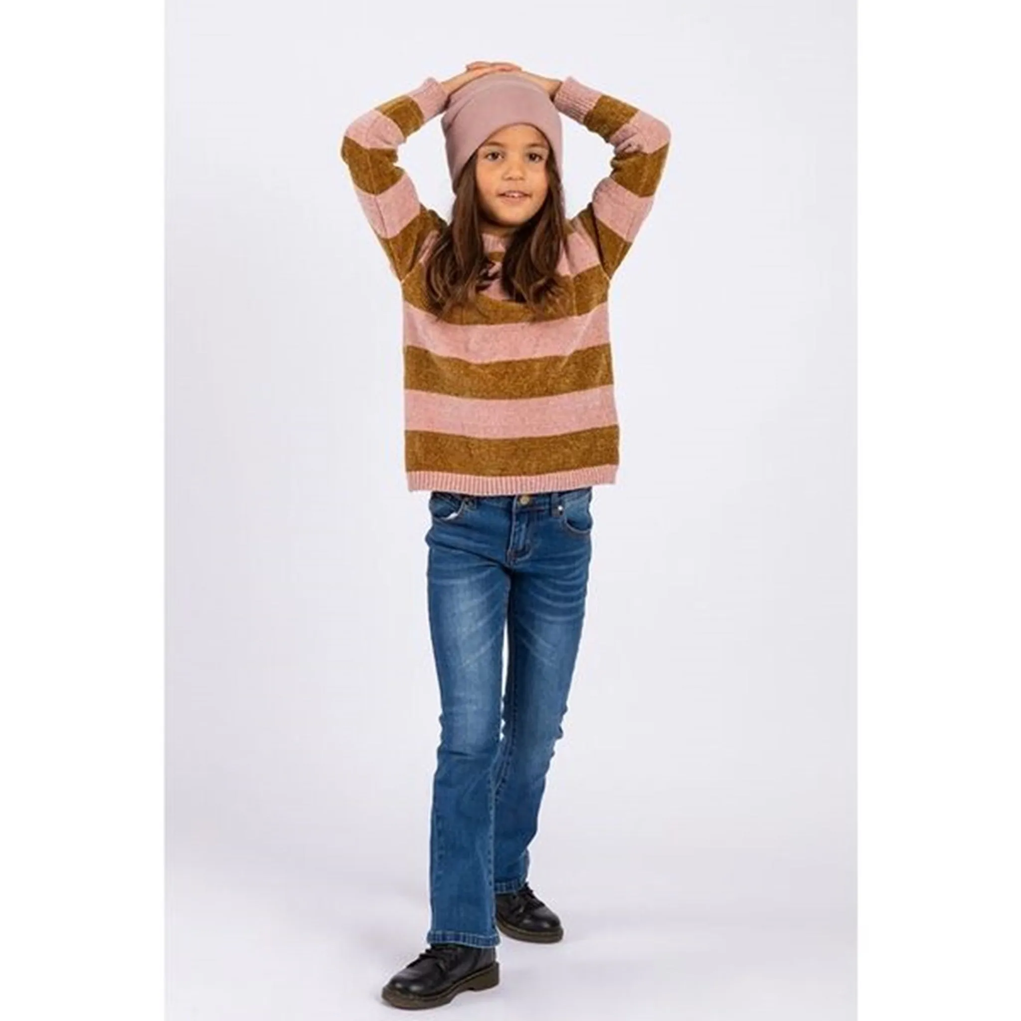 Die neuen ausgestellten Jeans in Blau Denim Babykids_The-New