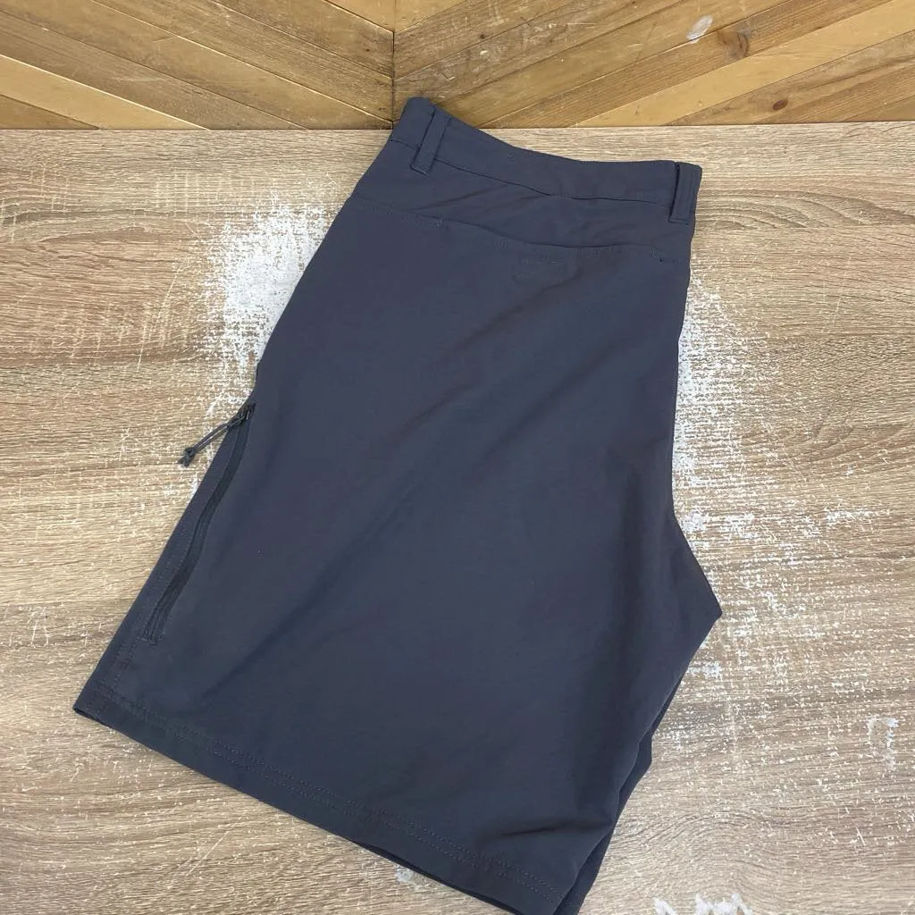 The North Face The North Face - Herrenshorts - UVP 75 $ : grau-Herren-36