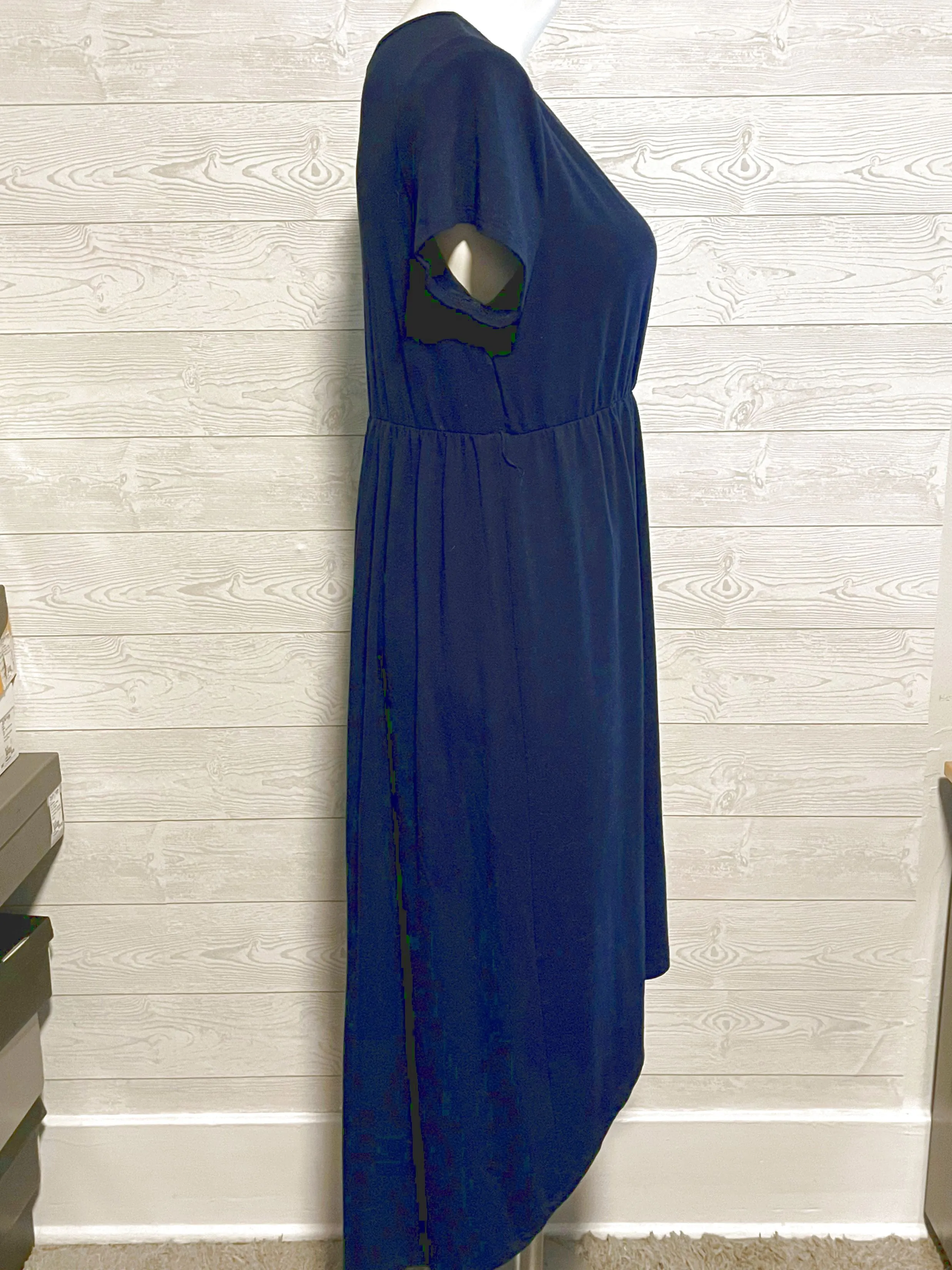 Torrid Größe 2 (18/20) Marineblaues Kleid