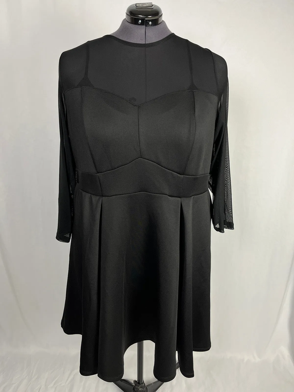 Torrid Größe 5X (28) Schwarzes Retro-Kleid NWT