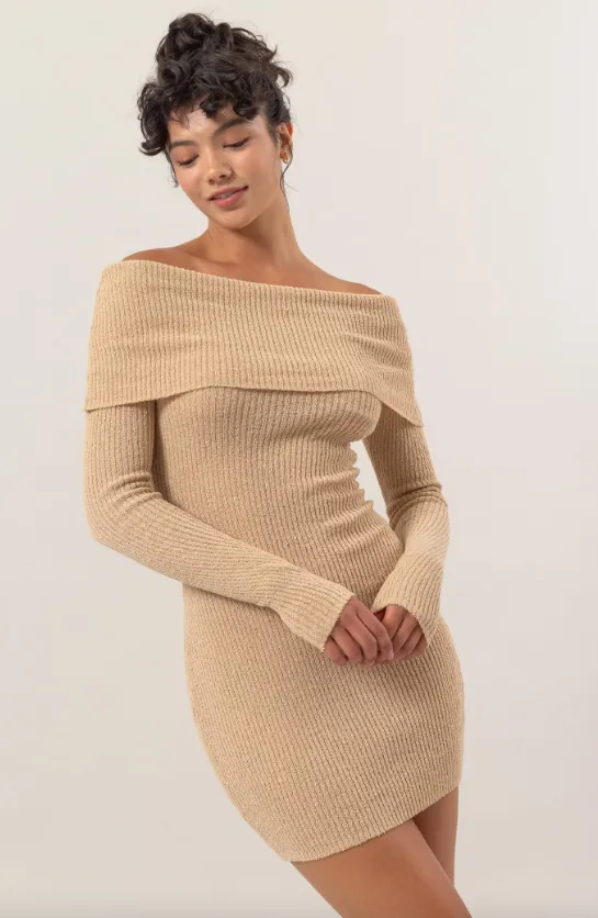 Valerie Trägerlos geripptes Minikleid