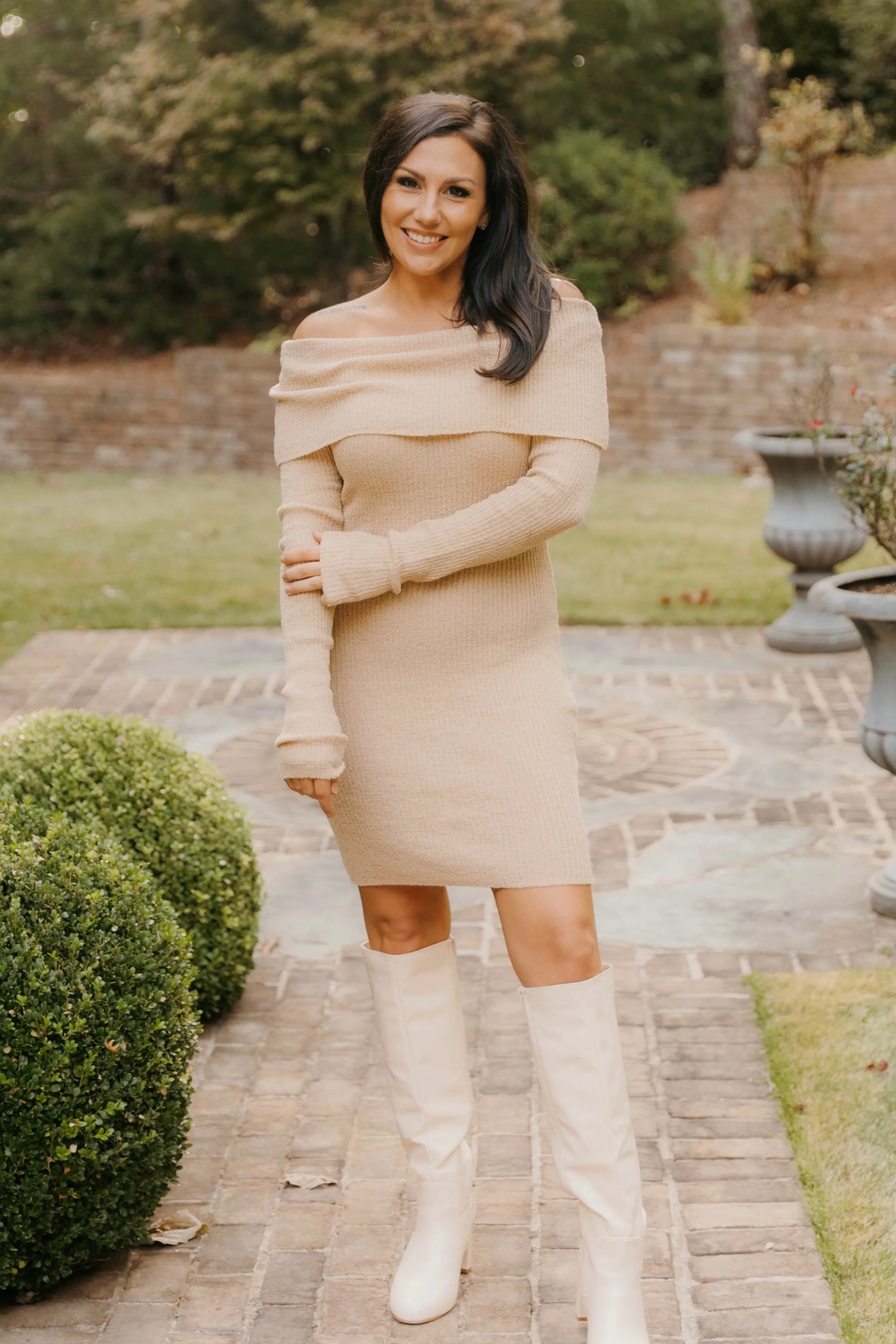Valerie Trägerlos geripptes Minikleid