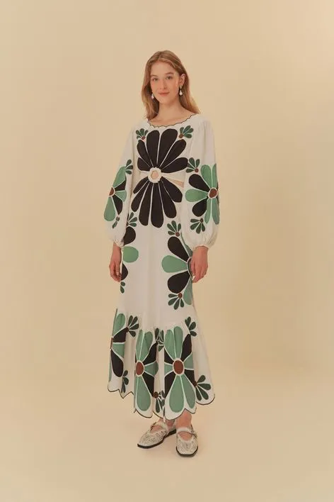 Bauernhof-Stickkleid