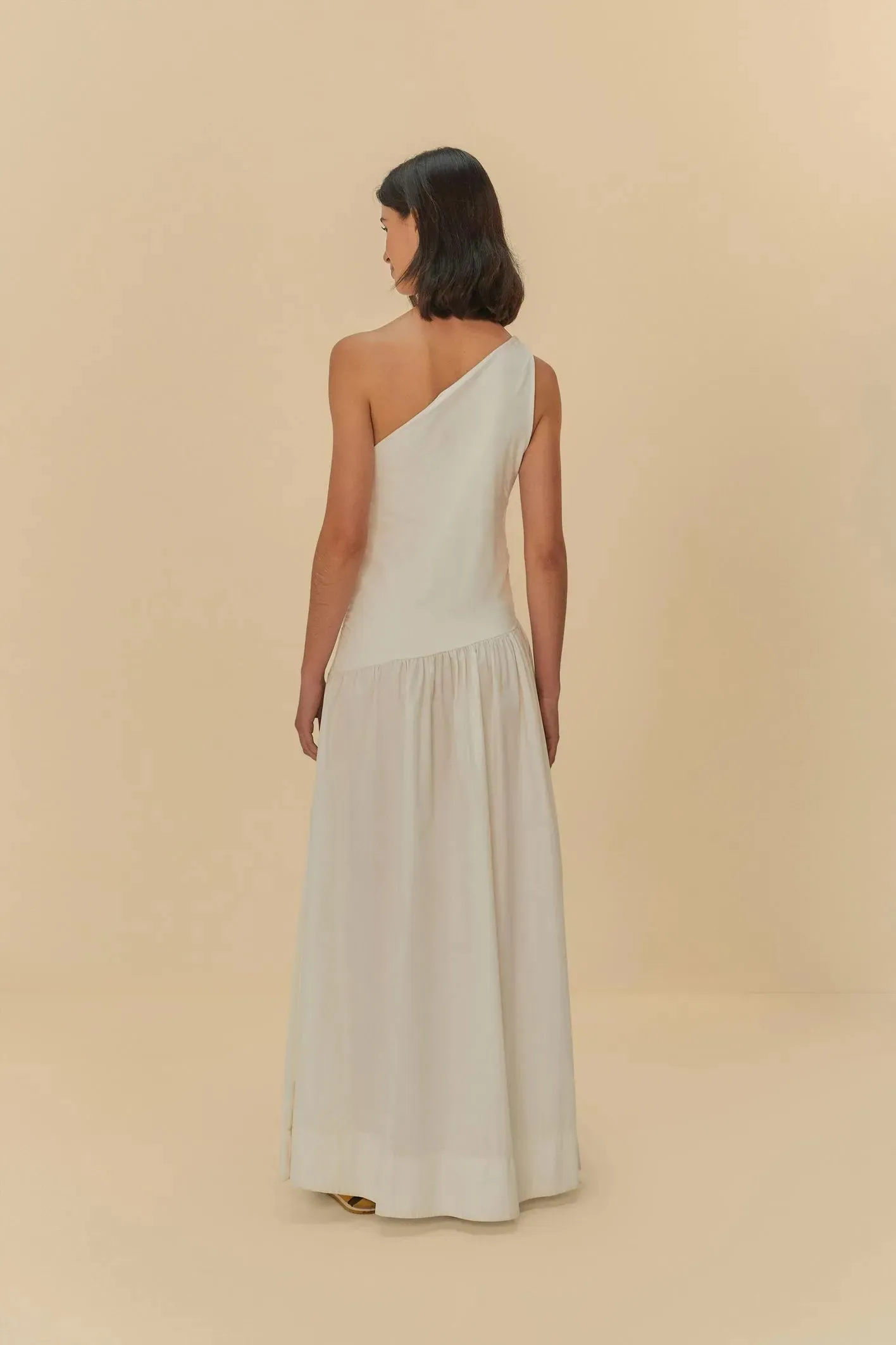 Schulterfreies Kleid mit Godet-Rock