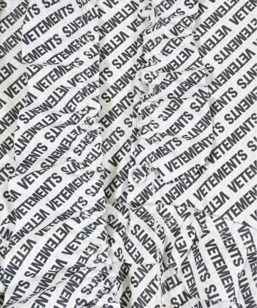 VETEMENTS Kleider