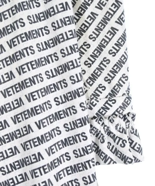 VETEMENTS Kleider